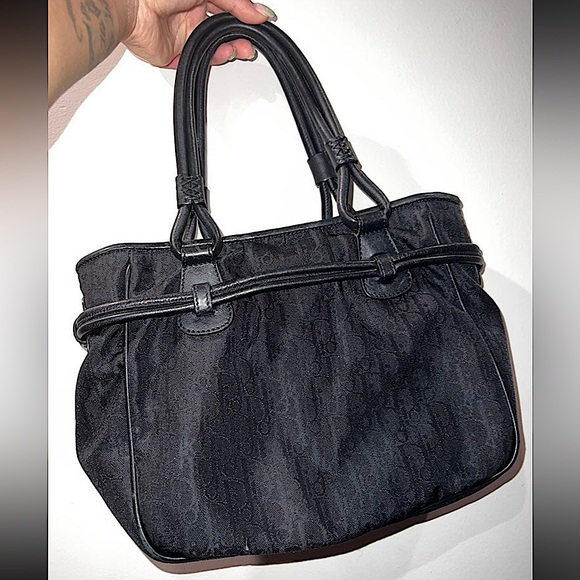 Christian Dior Purse!!!
#Dior #ChristianDior #Purse #Designer #CD - Picture 3 of 4